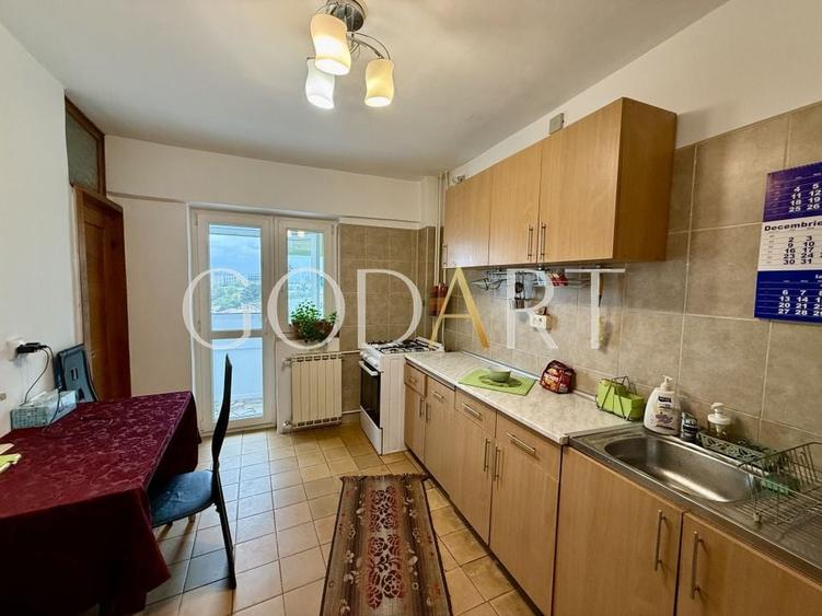 Apartament 4 camere | Bloc 1990 | 3 balcoane | Vedere panoramica - 3