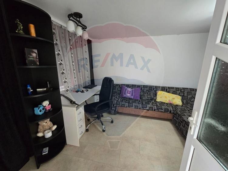 Casă / Vilă cu 6 camere de vânzare - 5