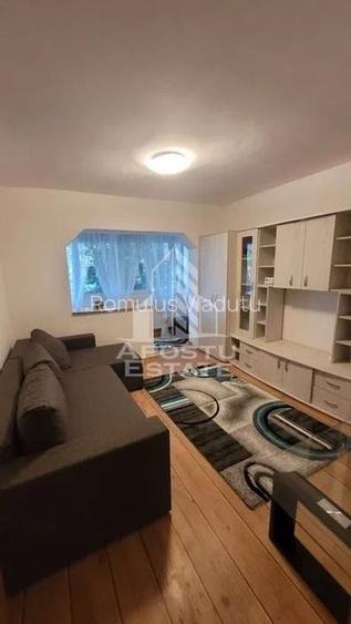 Apartament cu 2 camere decomandat, mobilat în Soarelui