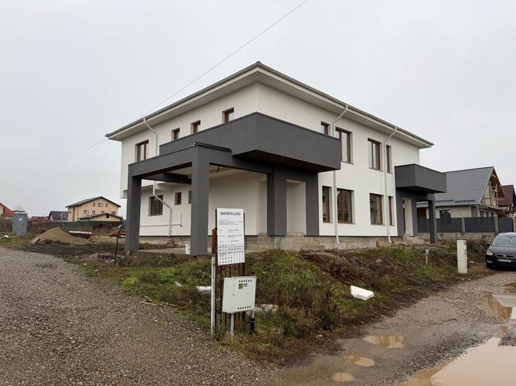 Casa Individuala Cuplata de vanzare in Paulesti - 1