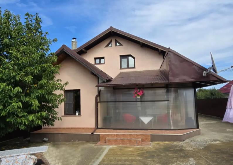 Vila ta in mijlocul naturii | Caciule?ti, dotari moderne - 1