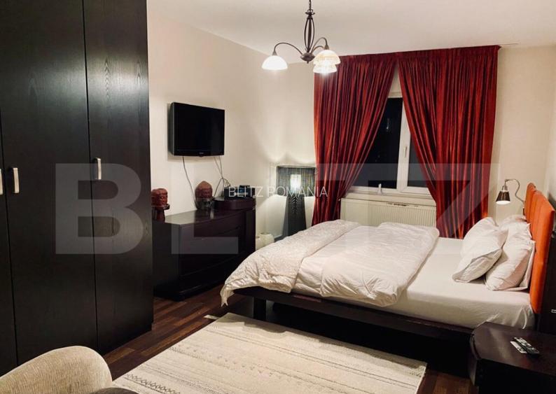 Casa tip duplex,6 camere,220mp,241mp teren,garaj,zona Unirea