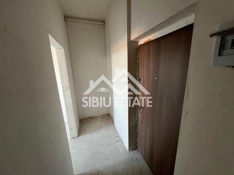 Garsonieră de vânzare , Zona Henry Coandă, Sibiu, 2 locuri de parcare - 5