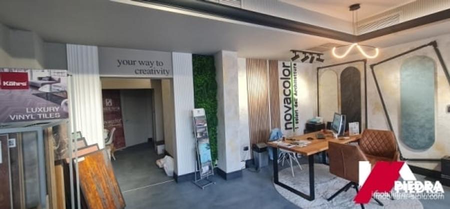 Inchiriez spatiu comercial situat in Strand, in zona de blocuri, suprafata 85mp - 5