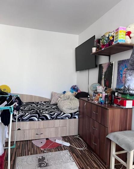 Apartament 3 camere de vanzare Zona Dacia, etaj 2 - 4