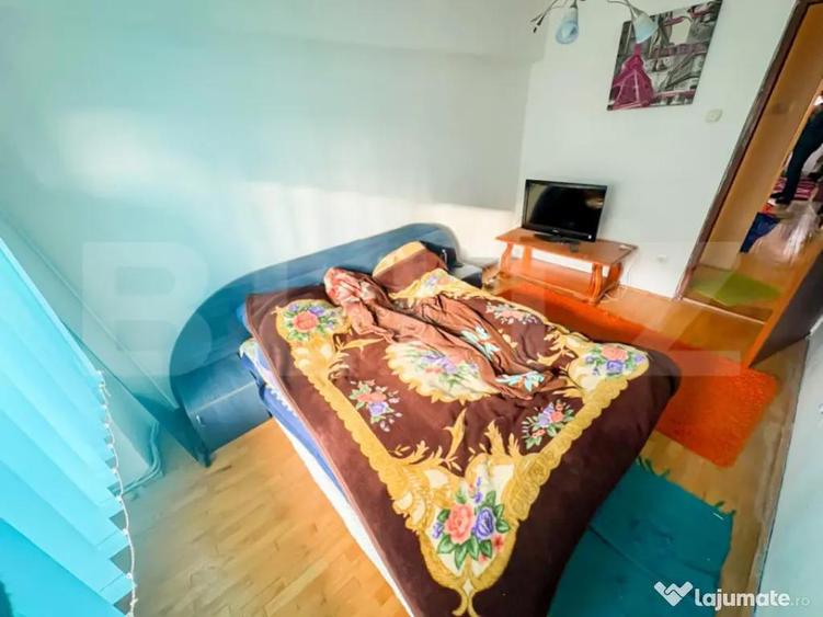 Apartament cu 4 camere, decomandat, zona Decebal - 7