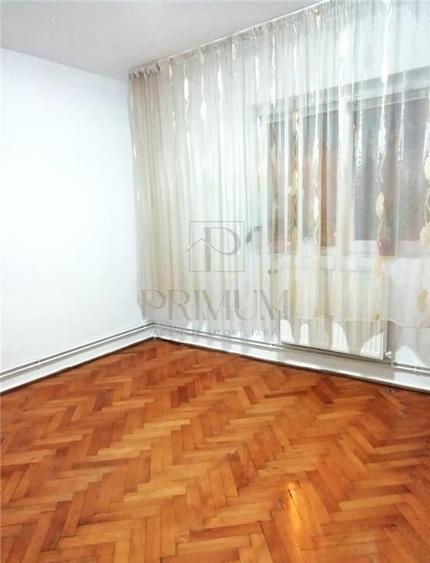 LIPOVEI - PARTER INALT - 3 cam - 2 bai - centrala proprie - BOXA - 6