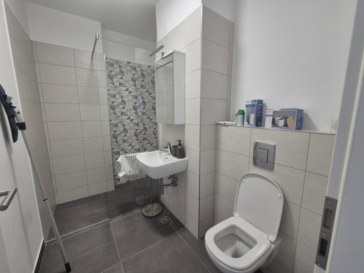 La ISHO-cel mai nou si renumit bloc central - 16