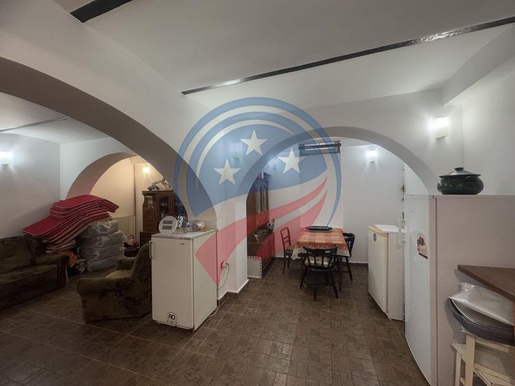 Casa cu 4 camere,  Zona Centrala-  Sf. Apostoli - 14