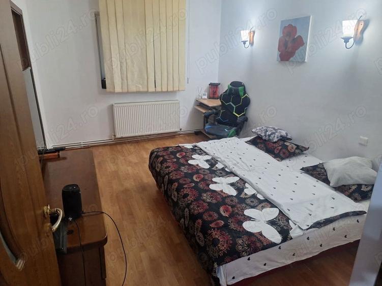 Vand apartament 2 camere Targovi?te - 2