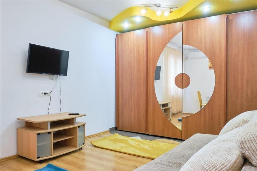 Garsoniera zona OBOR - 1