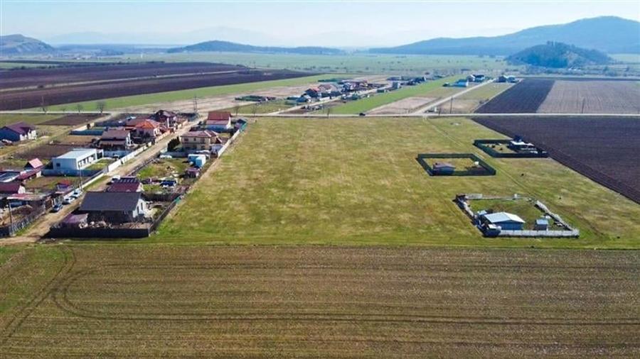 Teren intravilan 18.200mp, cu PUZ si PUD, ideal constructi case, Bod, Brasov. - 12