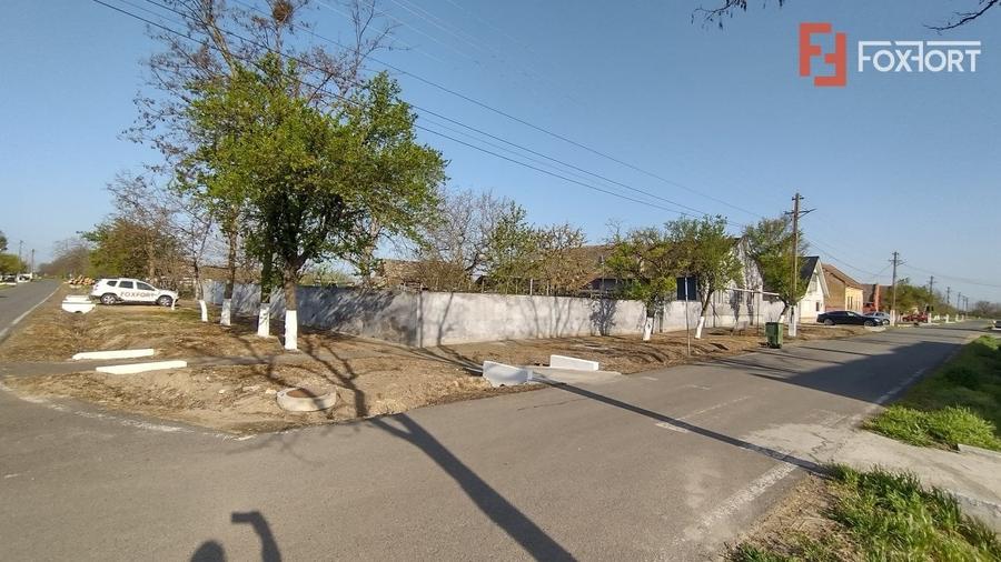 COMISION 0% Teren intravilan constructii, Checea - 1000 mp, asfalt, utilitati - 3