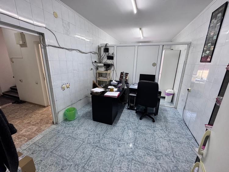 Imobil pretabil locuinta si afacere. Pozitie stradala. - 24