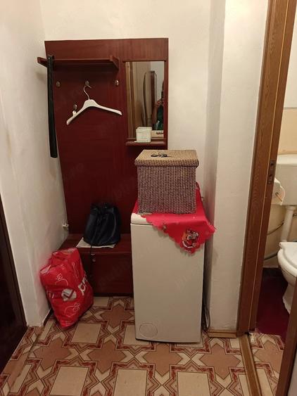 Garsonieră nedecomandată în Școlilor