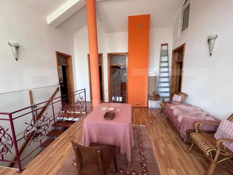 Casa cu incalzire in pardoseala si 17.000 mp teren, sat Oboga - 10