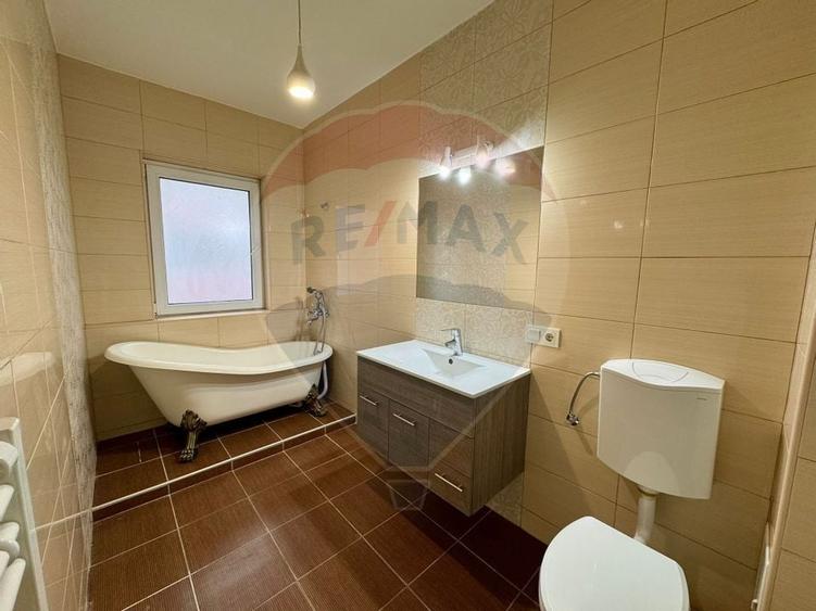 Apartament cu 2 camere de vânzare, loc de parcare,Florești, Comision 0 - 4