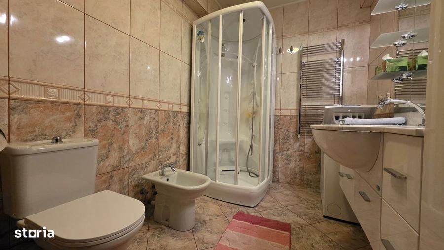 Apartament 3 camere in Statiunea Mamaia, vedere frontala la lac - 4