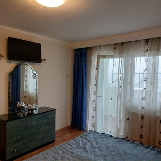 Apartament 3 camere Gheorghe Lazar-Iulius Town - 1