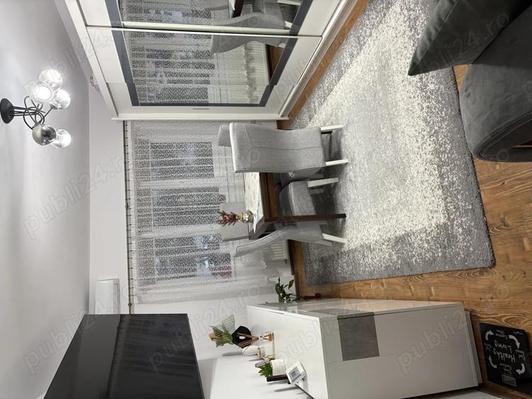 Apartament de vanzare - 3