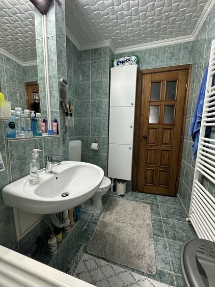 Vand apartament cu 2 camere, decomandat, la etajul 1, 52mp + 8 mp balcon - 5