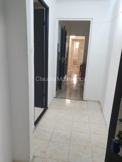 Apartament 3 camere Apartament 3 camere