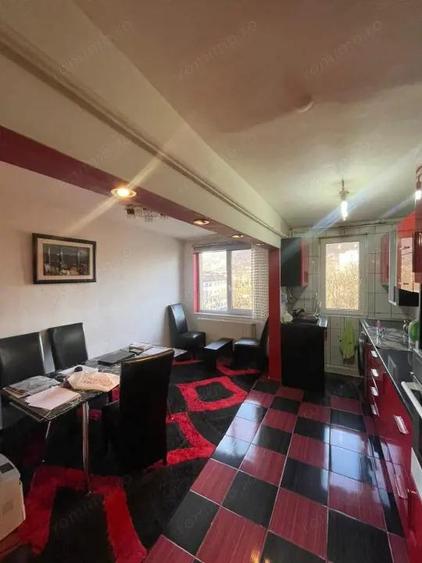 Apartament 3 camere, 60 mp utili, zona Central - 1