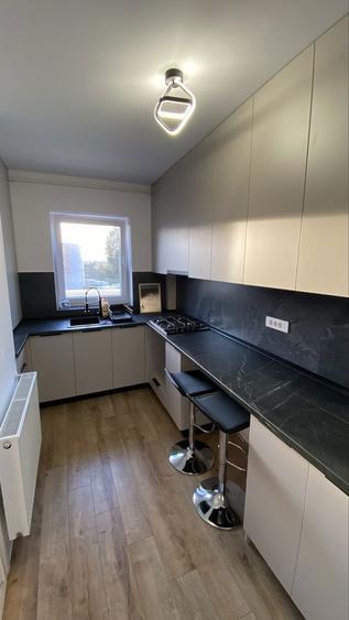 Proprietar inchiriez Garsoniera 38 + 14mp. - 3