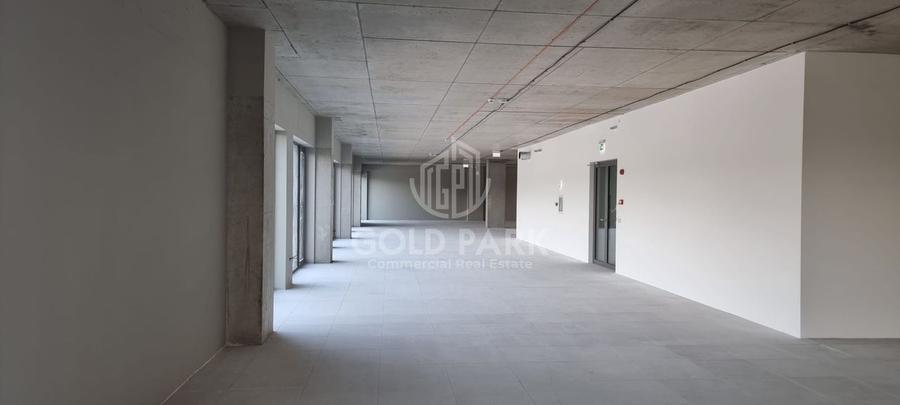 Birouri/ Clinica - 10 Parcari- Zona VIVO - Open Space / Terase - 5