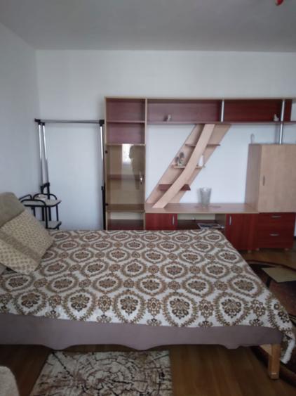 Inchiriez apartament cu o camera - 6