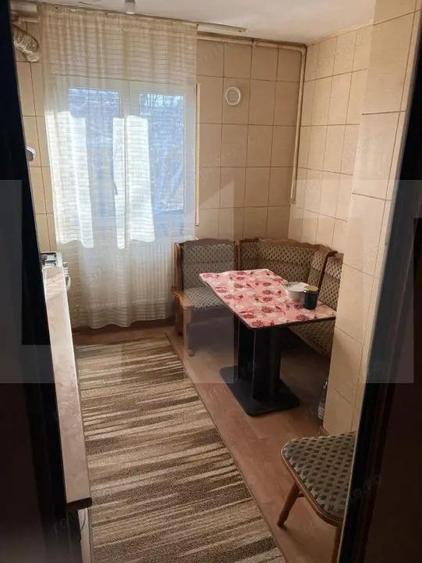 Apartament 3 camere de vanzare Zona Gorjului - 3