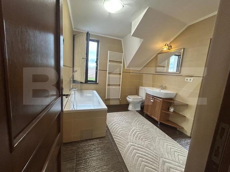 Casa superba amenjata in stil clasic - 10