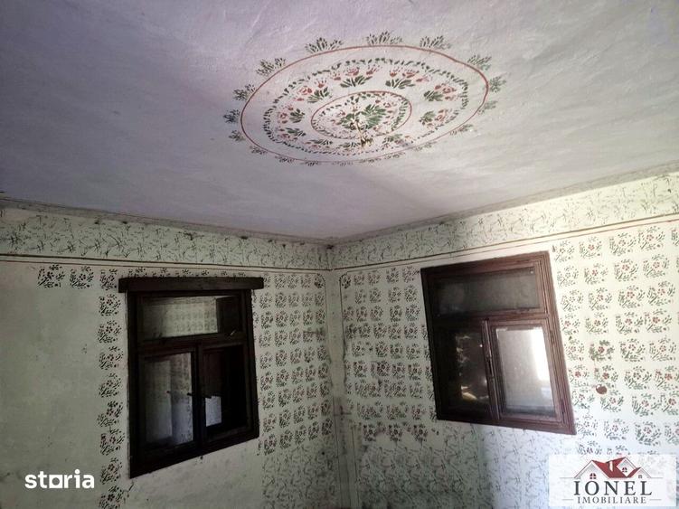 Casă cu 7 camere cu Teren 1400 Mp în Valea Lungă