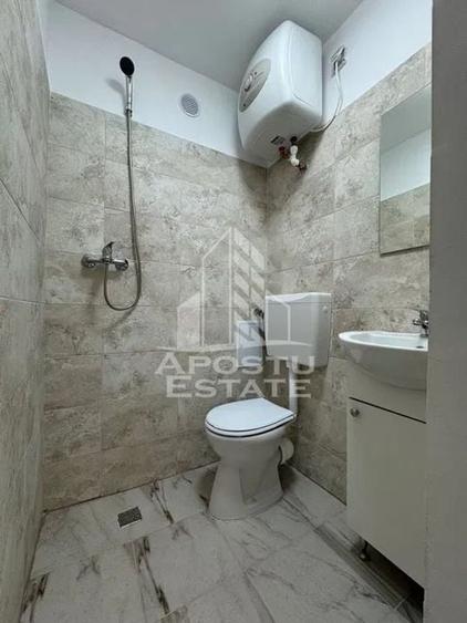 Garsoniera 12 mp renovata, zona Dambovita - 5