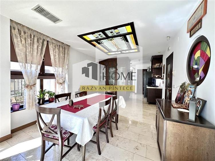 Proprietate impresionanta cu piscina interioara, zona centrala, Ploies - 9