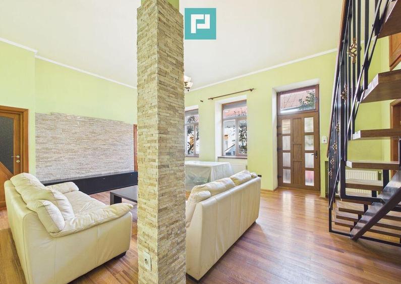 Apartament pe 3 niveluri - ultracentral, Arad - 3