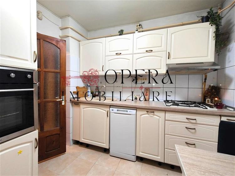 Apartament 4 camere, decomandat, de vanzare, zona Canta - 1