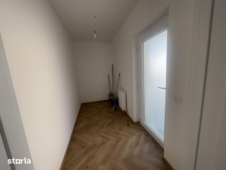 Casă cu 3 camere cu Teren 454 Mp în Calea Poplăcii