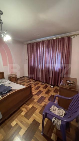 Casă individuală cu 6 camere cu Canalizare în Craiovei