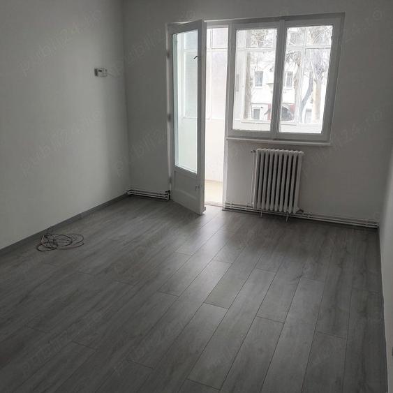Vand apartament, semidecomandat, 2 camare,etaj 1, Manastur, Aleea Peana - 5