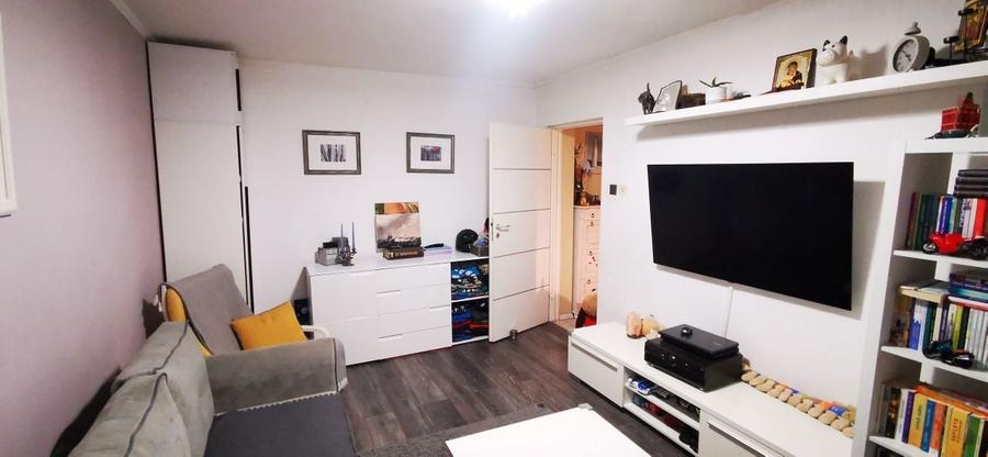 Inchiriez apartament 2 camere confort 1 decomandat, Codrul Cosminului - 1