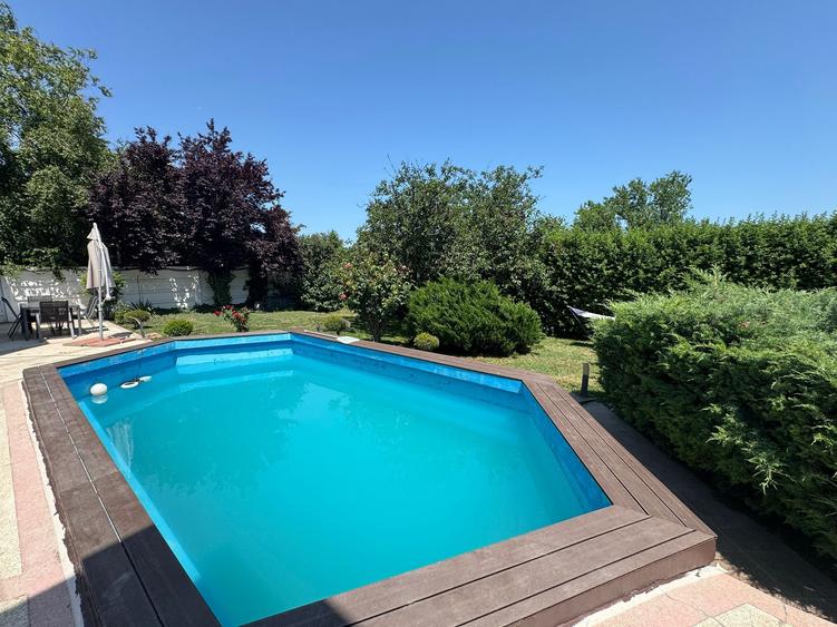 De inchiriat Vila cu piscina (vedere la mare) - 16