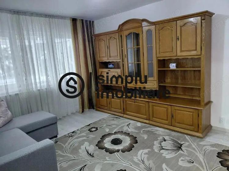3 camere semidecomandate, etaj 1, centrala termica - 400 Euro - 5