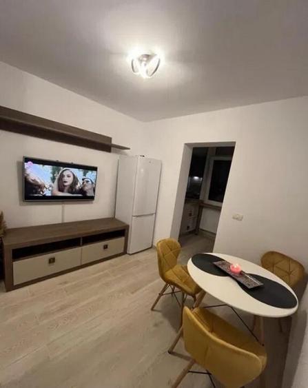 Apartament 3 camere decomandat in Constanta zona INEL II - 1