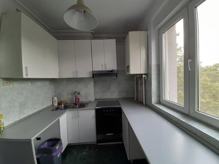 Bucurestii Noi, apartament cu 3 camere decomandate, et 3- bloc rusesc - 4
