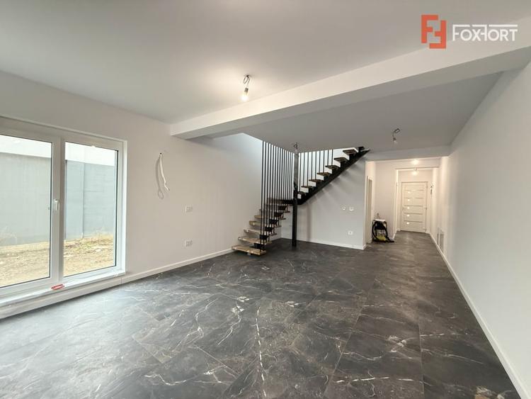 Duplex cu 4 camere de vanzare in localitatea Covaci - 2