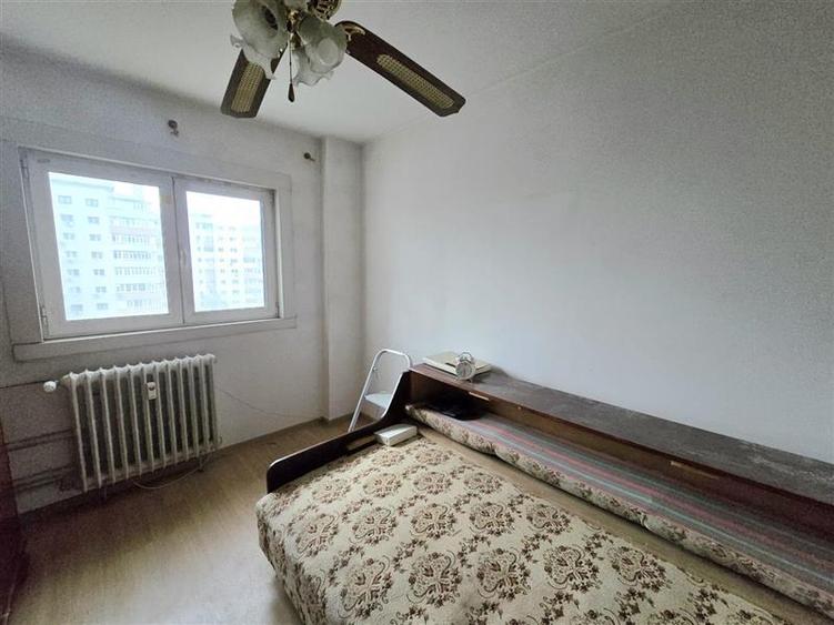 4 CAMERE 2 BAI DECOM ION MIHALACHE TURDA PARC REGINA MARIA ET 6/10 AN 1982 - 7