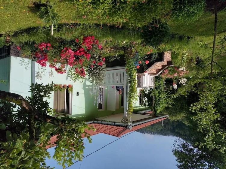 Casa de vanzare in zona Bicaz centru - 1