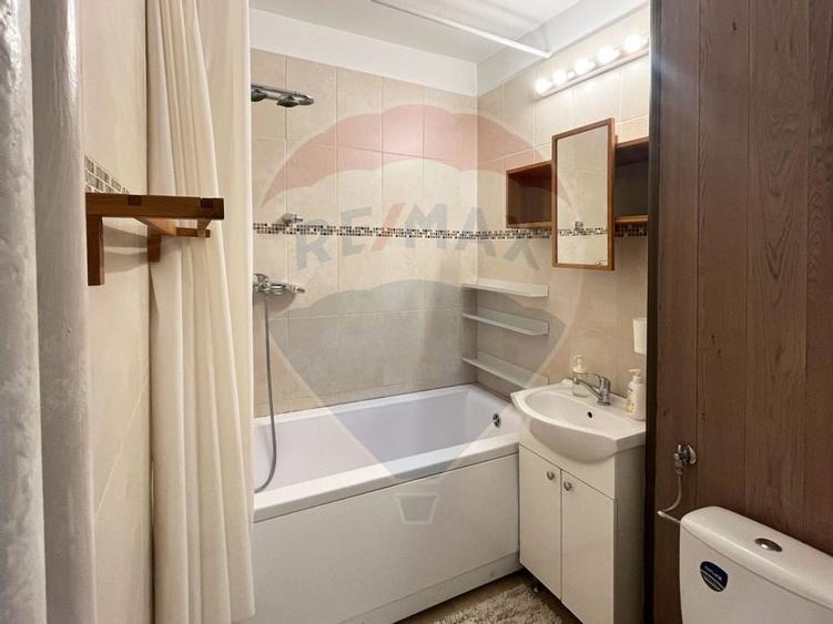 Vanzare apartament spatios,  3 camere - Metrou 1Mai - 21