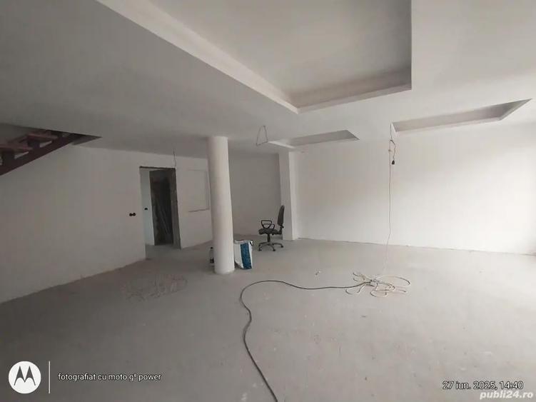 In oras,casa in triplex cu 2 garaje - 5